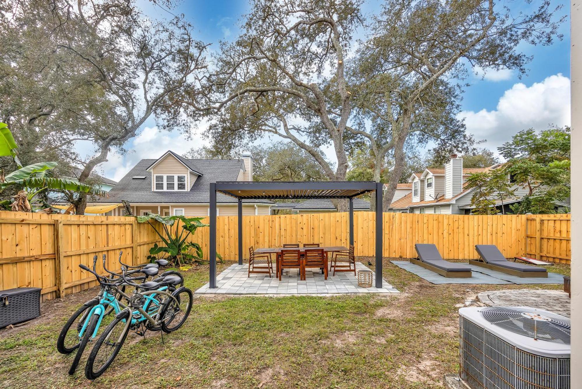{Hidden Gem} Beach Home Blocks From Ocean +6 Bikes Jacksonville Beach Ngoại thất bức ảnh